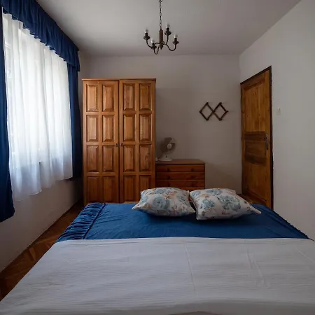 Ante Apartman Mandre