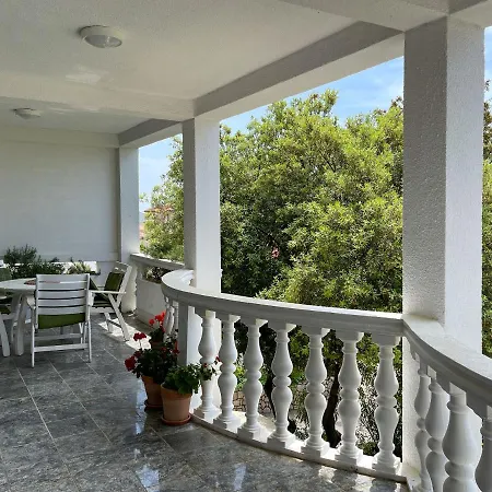 Ante Apartman