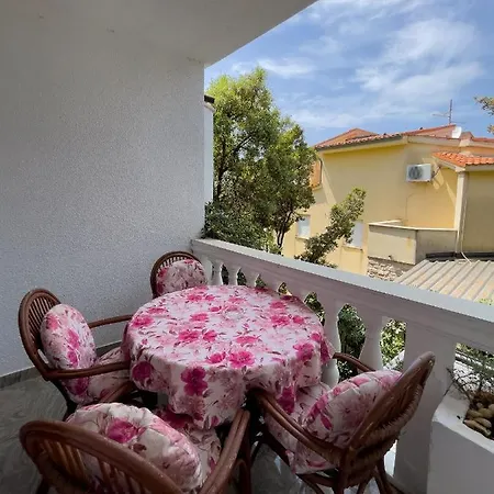 Ante Apartman *