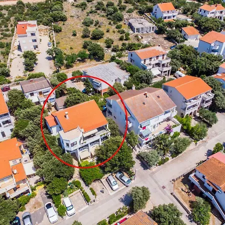 Ante Apartman *